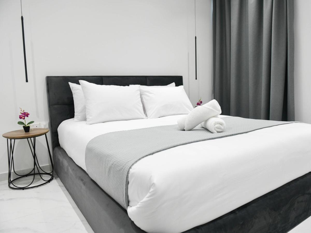 The Room, Suite 14, Leda Gardens Pafos Dış mekan fotoğraf