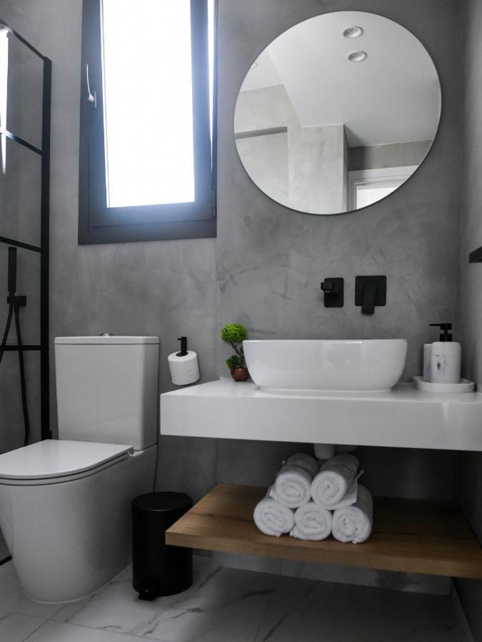The Room, Suite 14, Leda Gardens Pafos Dış mekan fotoğraf